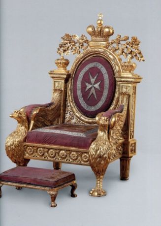 Русская художественная мебель XVIII века в собрании Эрмитажа